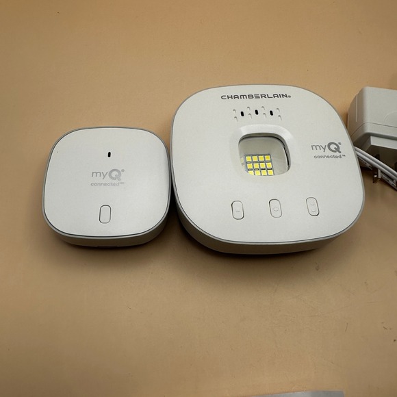 CHAMBERLAIN myQ-G0401 Smart Garage Control Wireless Garage Hub and Sen - Picture 4 of 12